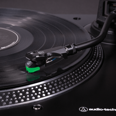 Audio Technica Direct-Drive Turntable (Analog & USB) in Black - ATLP120XB